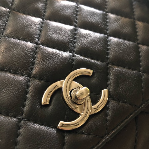 SOLD!!!!!chanel in the business flap - Picture 4 of 12